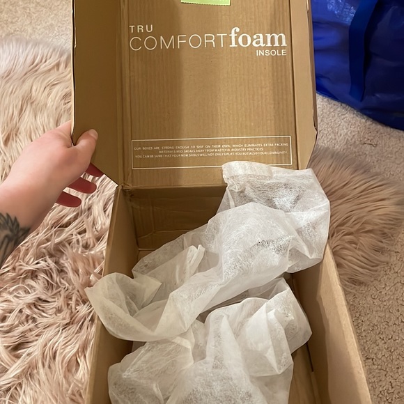 Heels Sparkles Rhinestones Size 6 Journee Collection - Picture 12 of 13